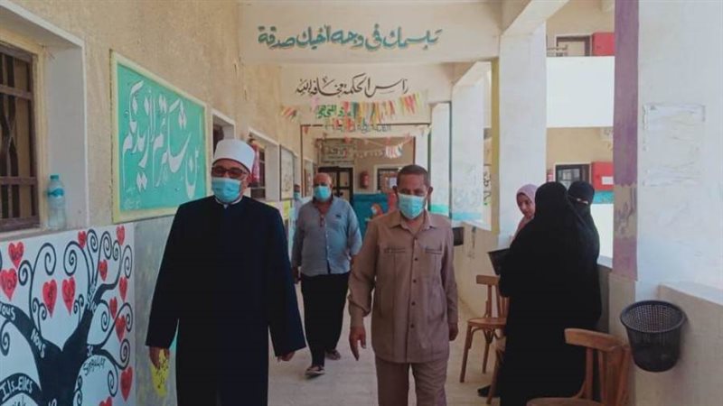 خلال تفقد سير الامتحانات