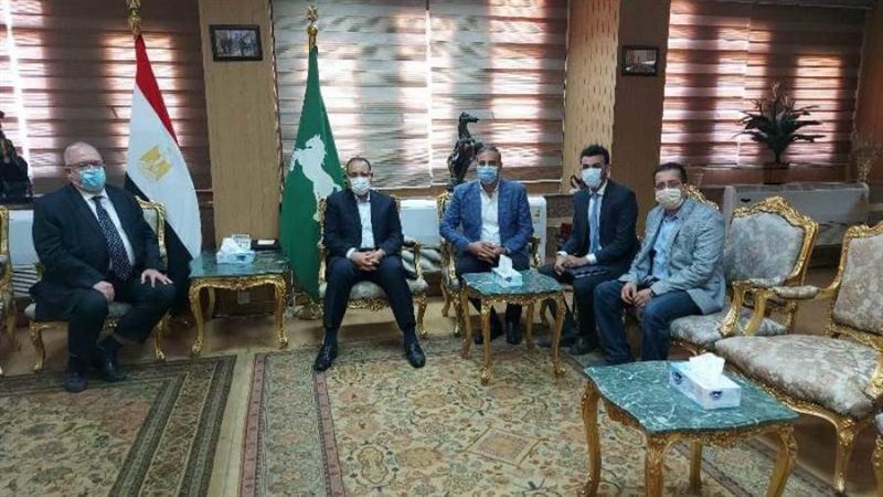 محافظ الشرقيه يلتقي