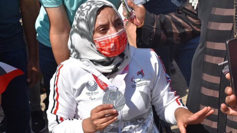 رحاب رضوان بطلة رفع