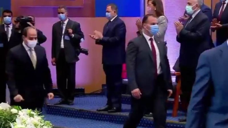 الرئيس السيسي يصل