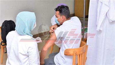 جامعة كفر الشيخ تواصل تطعيم طلابها ضد 
