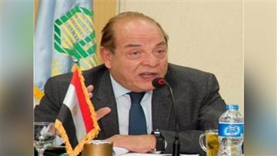 جمعية مستثمرى العاشر : منع استيراد السلع الرديئة  فرصة لانتعاش الصناعة الوطنية