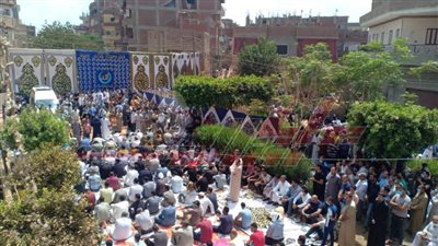 عاجل| وصول جثمان رجل الأعمال محمود العربي لقرية أبورقبة 