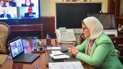وزيرة الصحة تبحث مع ممثلي 