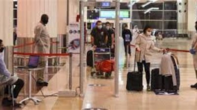 الإمارات تسمح بعودة أصحاب الإقامات السارية من الدول المحظورة