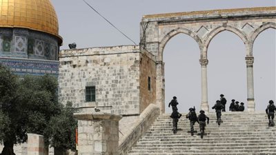 شرطة الاحتلال تقتل فلسطينيا في البلدة القديمة بدعوى محاولته تنفيذ عملية طعن