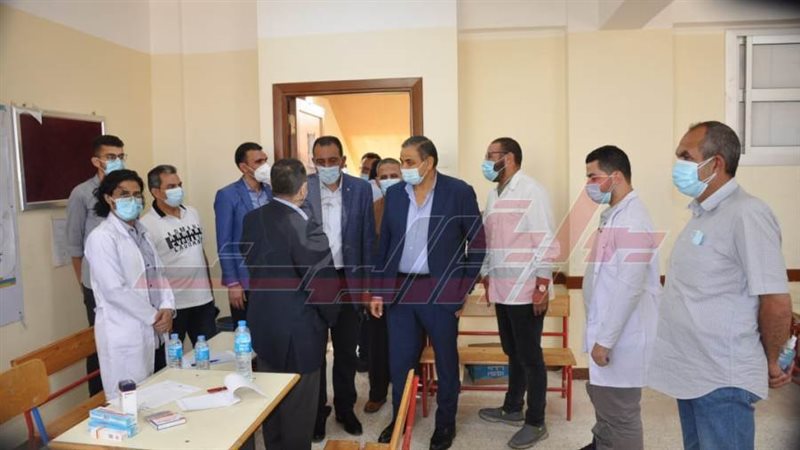 جولة رئيس جامعة كفرالشيخ