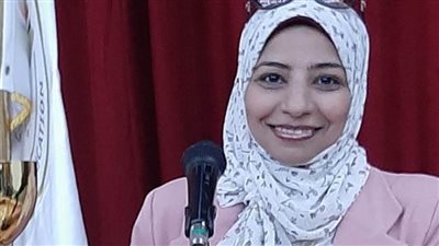 معلمة بنها تحصل عى جائزة أفضل معلم منجز ومبدع بالهند