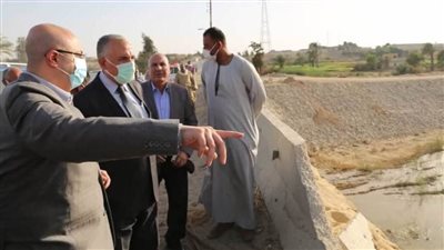 وزير الري يتابع موقف تنفيذ مشروعات الموارد المائية والري بمحافظة بني سويف