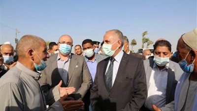 وزير الري: الالتزام بالبرنامج الزمني لكل مشروعات تبطين الترع