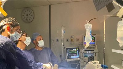 الرعاية الصحية: استئصال الغدة التيموسية لمريضة بالمنظار بمستشفى السلام بورسعيد لأول مرة