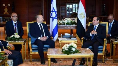لقاء الرئيس السيسي مع رئيس وزراء إسرائيل اليوم بشرم الشيخ 
