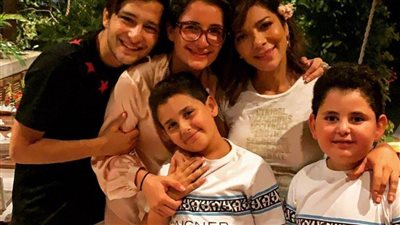 نجل أصالة يعلن مكان زفاف شقيقته