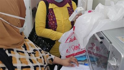 غلق وتشميع ٣ منشآت طبية وضبط أدوية مجهولة بالبحيرة