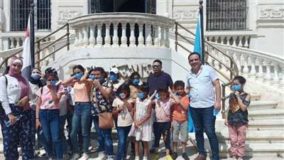 متحف المجوهرات يستقبل مجموعة من أبناء  المؤسسات الخيرية بالإسكندرية 