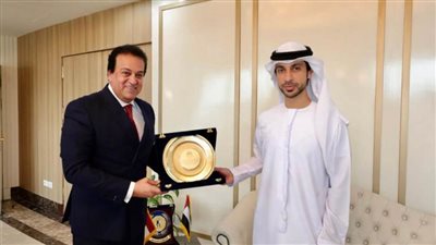 المستشار الثقافي لسفارة الإمارات يدعو 