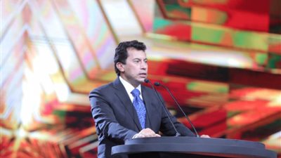 وزير الرياضة: النادي الأهلي قدوة للشباب.. ونجاحاته الإفريقية شيء مشرف لنا
