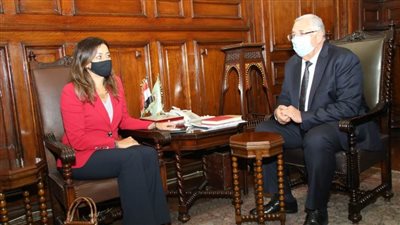 وزير الزراعة يبحث مع المدير الإقليمي بالبنك الدولي تأثير التغيرات المناخية على الزراعة 
