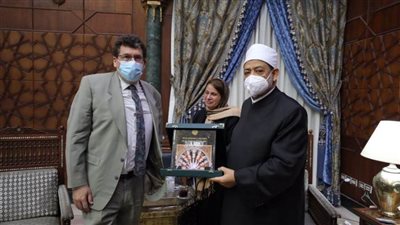 اتفاق بين شيخ الأزهر ونائب رئيس جامعة ليون على التبادل العلمي والثقافي