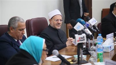 مفتى الجمهورية: المرجع المصري الذي تخطط الإفتاء لإنتاجه يقع في ٣٠ مجلدًا