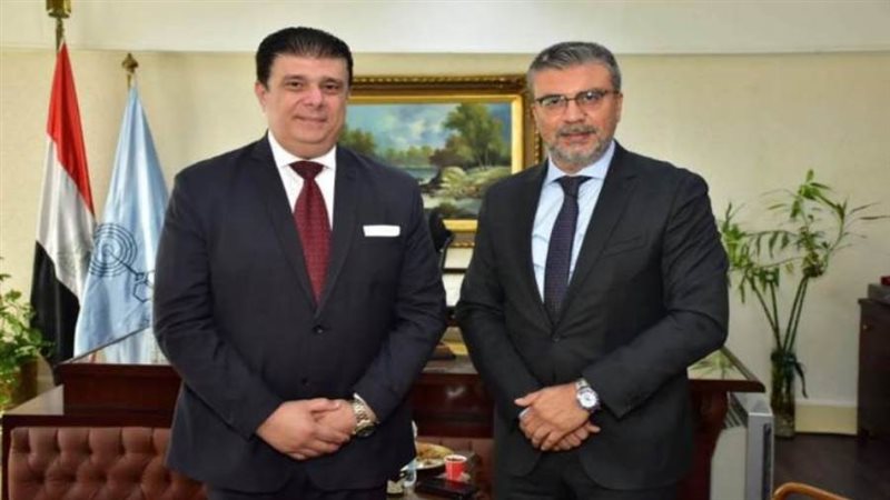 حسين زين والدكتورعمرو