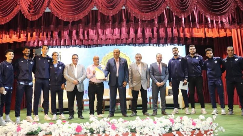 شباب الجامعات بدورة