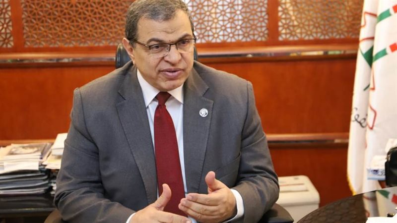 وزير القوي العاملة