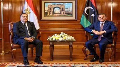 رئيس الوزراء يستقبل رئيس حكومة الوحدة الوطنية الليبية بمطار القاهرة 