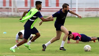 انتظام خماسي الزمالك في مران الفريق