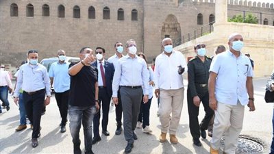 وزير السياحة والآثار يقوم بجولة تفقدية لقلعة صلاح الدين.. بالصور