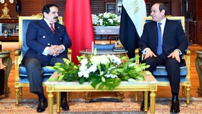 الرئيس السيسي يؤكد حرص مصر على تعزيز التعاون الثنائي مع البحرين