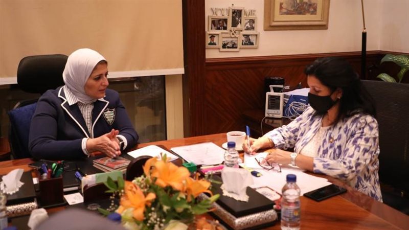 اجتماع وزيرة الصحة