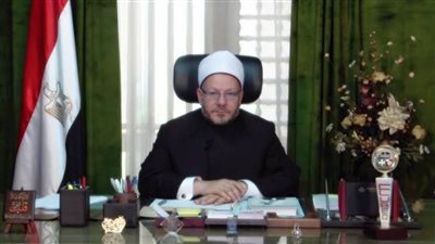 مفتي الجمهورية يدعو المصريين بالخارج للمساهمة الفعالة في المبادرة الرئاسية 