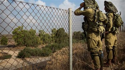 قوات الاحتلال الإسرائيلي تعتقل ثلاثة فلسطينيين قرب الحدود الشرقية لغزة