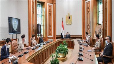 الرئيس السيسي يوجه باستمرار جهود تطوير ورفع كفاءة الطرق والمحاور المرورية