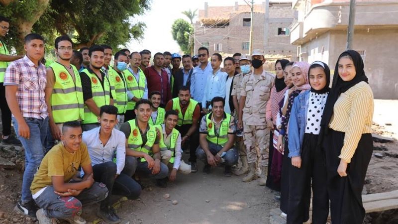 شباب سوهاج يتفقدون