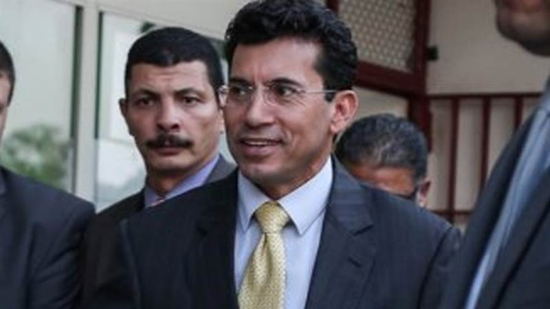 وزير الشباب والرياضة