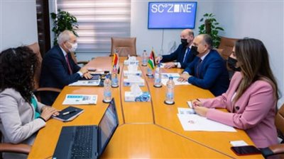 رئيس المنطقة الاقتصادية لقناة السويس يبحث مع سفير الأردن سبل التعاون بين البلدين