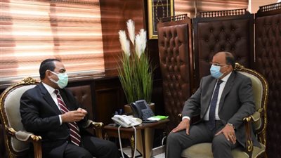 وزير التنمية المحلية يبحث مع رئيس التنظيم والإدارة ملفات الانتقال للعاصمة الإدارة الجديدة