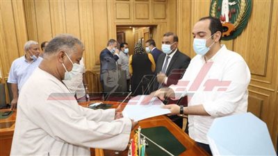 ضمن أنظمة الري الحديث.. تسليم 27 عقدا جديدا للمزارعين بالمنوفية