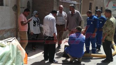 استكمال تطهير وصيانة صفايات الأمطار في بيلا بكفر الشيخ