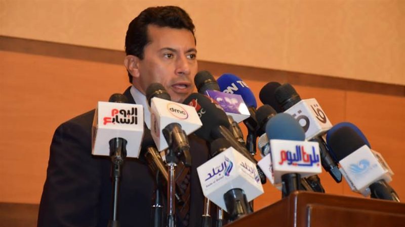 د. أشرف صبحى