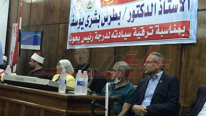 خلال التكريم