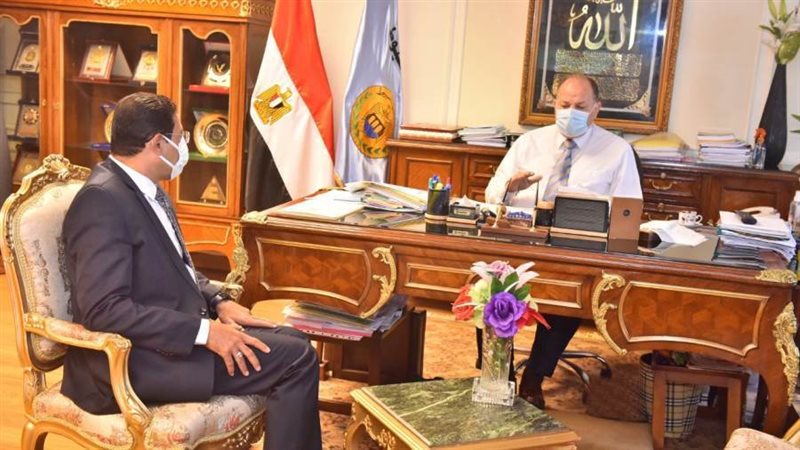 محافظ أسيوط و وكيل