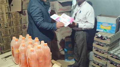 ضبط 1750 كمامة مجهولة المصدر و2790 كيس مقرمشات منتهى الصلاحية  قبل طرحها بالأسواق بالمنيا