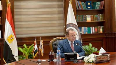 النائب العام يلتقي عضوات النيابة العامة عقب تأهليهن للعمل