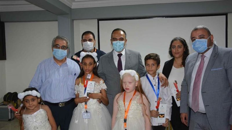 عشاء في الظلام