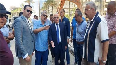 محافظ بورسعيد يتفقد الاستعدادات النهائية لافتتاح مستشفى الصدر بعد تطويره