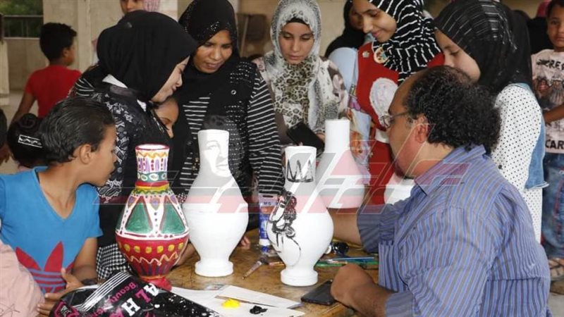 جانب من فعاليات حياة