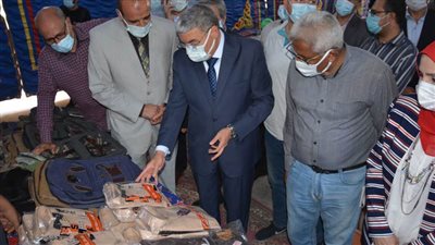 افتتاح المعرض الخيري لتوزيع الزي المدرسي على الأسر الأولى بالرعاية بالمنيا 